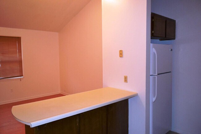Foto del edificio - Apartment for Rent