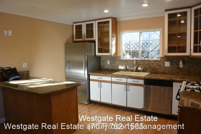 Building Photo - 3 br, 2 bath House - 1304 Pacific Avenue