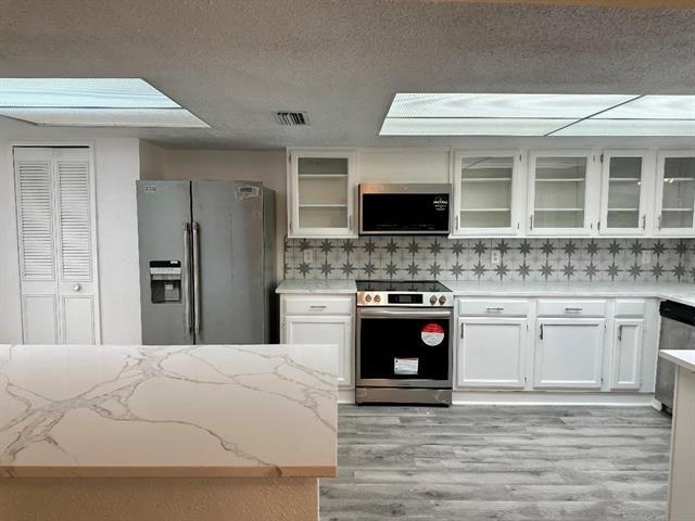 Foto del edificio - 1519 Windy Meadow Dr