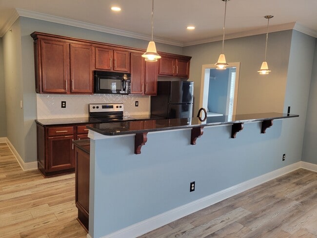 Building Photo - 303 Criddle St