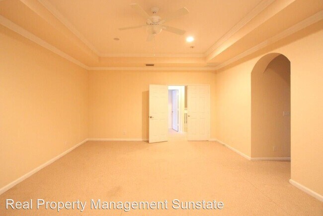 Foto del edificio - 5 br, 3.5 bath House - 1007 Grove Park Circle