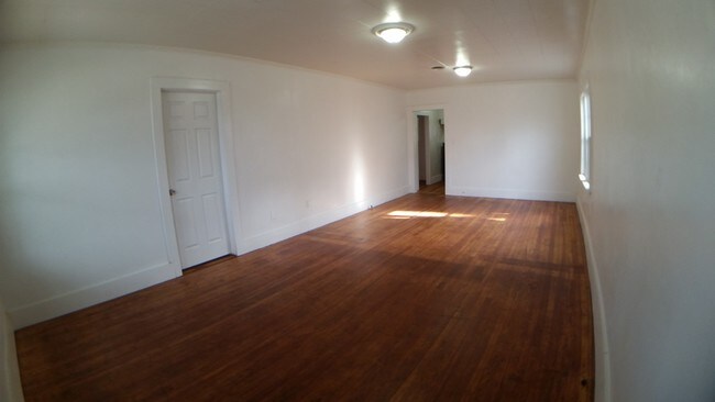 Building Photo - 124 SW 23rd St
