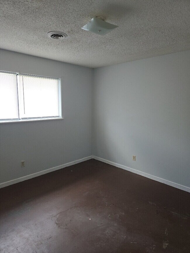 Foto del edificio - 2 Bedroom I Bath Moore, SC