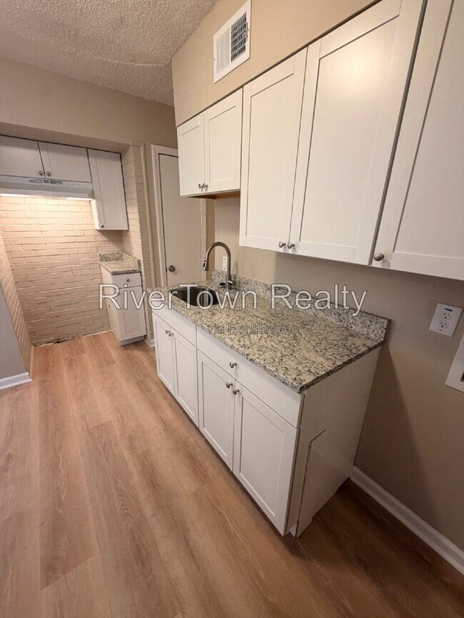 Foto del edificio - 1511 Elkwood St