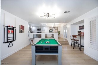 Building Photo - 9762 Silver Dusk Ct