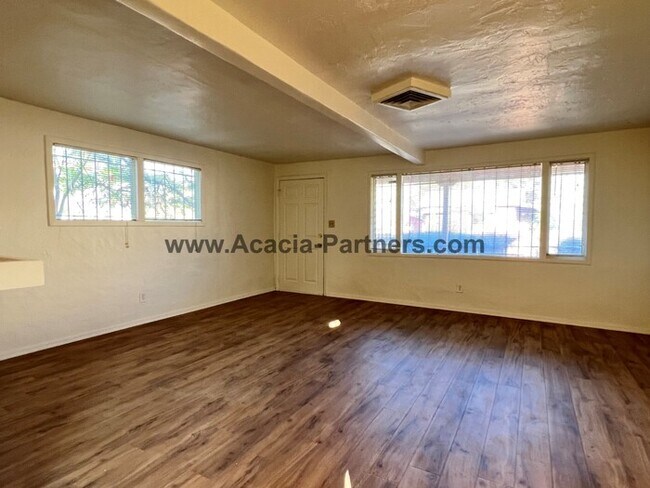 Foto del edificio - Quaint Two Bedroom