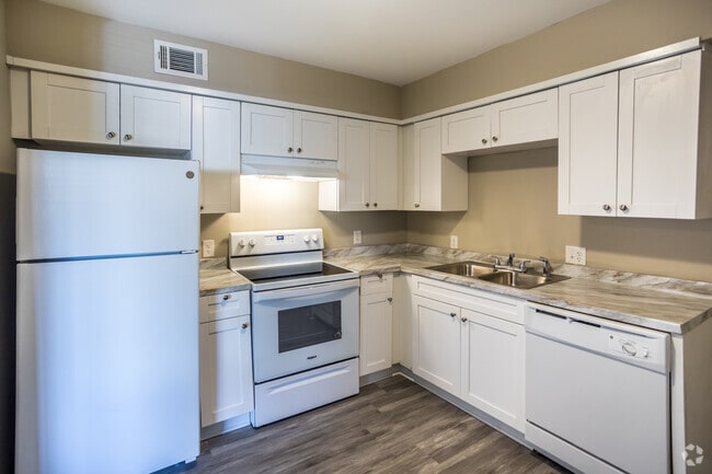 Interior Photo - Timber Pines Apartments Interior Photo - Timber Pines Apartments