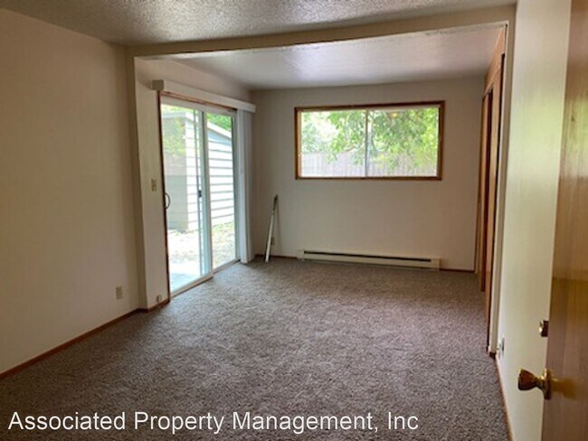 Building Photo - 2 br, 1 bath House - 2610 21st Ave.