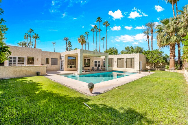 Building Photo - 45450 Rancho Palmeras Dr