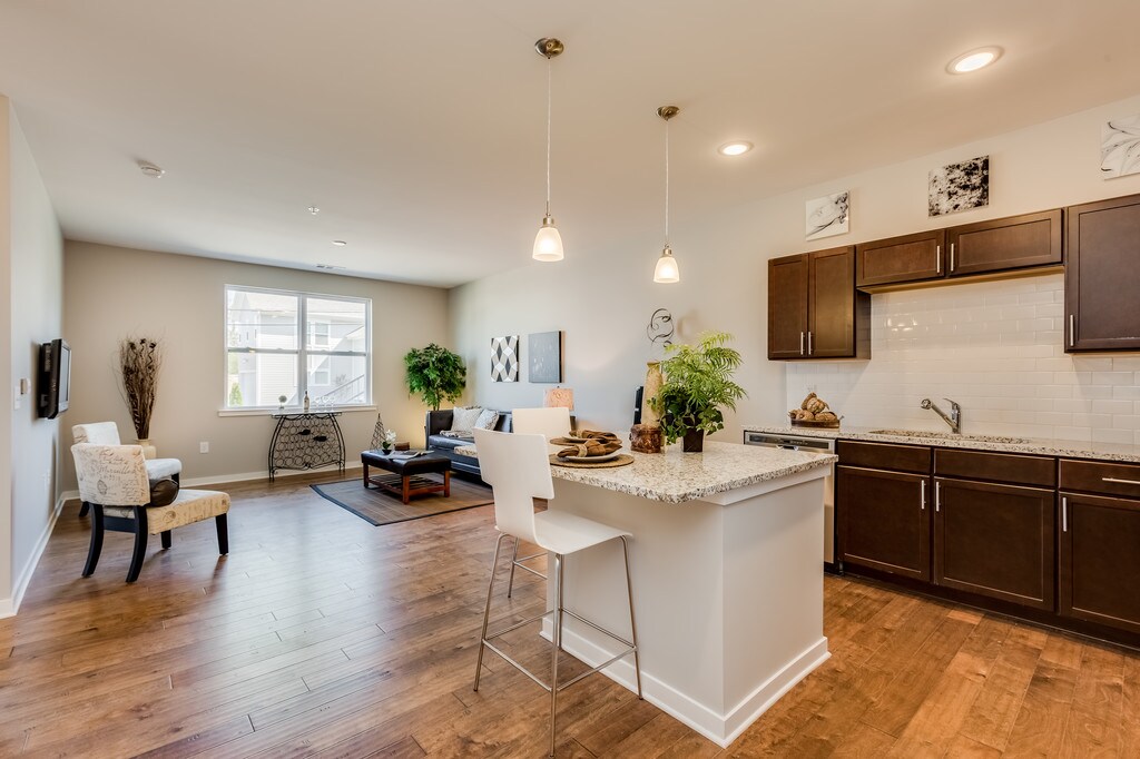 Foto principal - 1118 Litton Ave