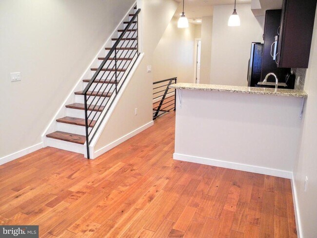 Building Photo - 2536 Ellsworth St