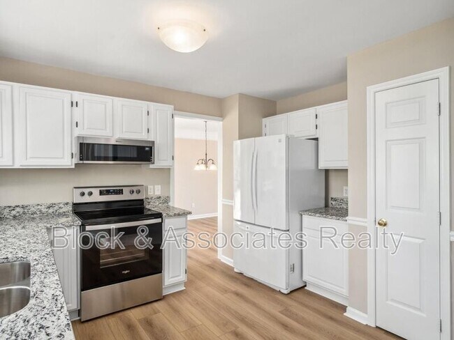 Foto del edificio - 114 McIntire Ln