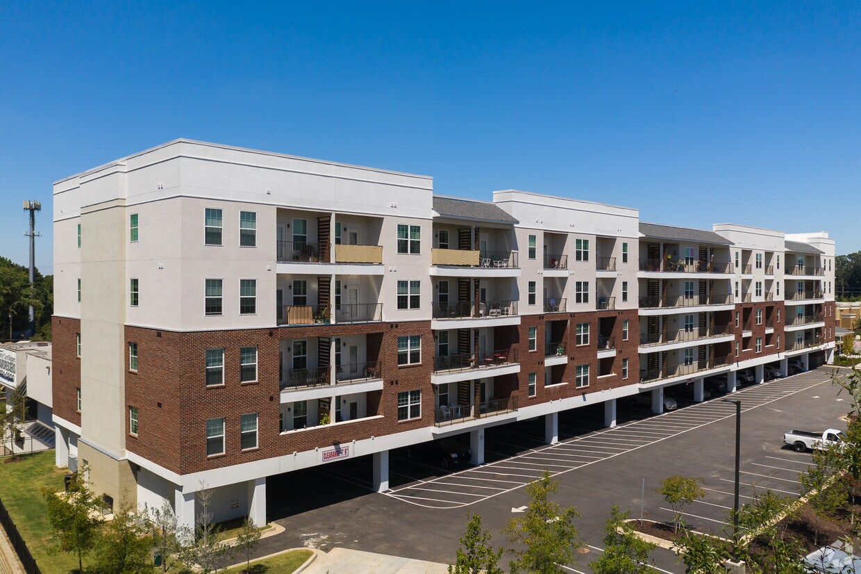 Foto principal - Northlake Senior (62+ Active Adult Living)