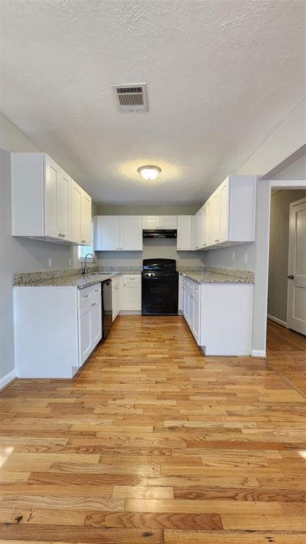 Building Photo - 2213 Pomona Dr