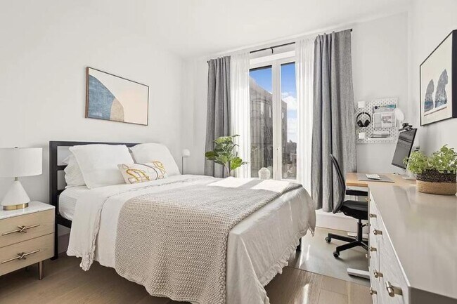 Building Photo - 2 bedroom in Brooklyn NY 11211