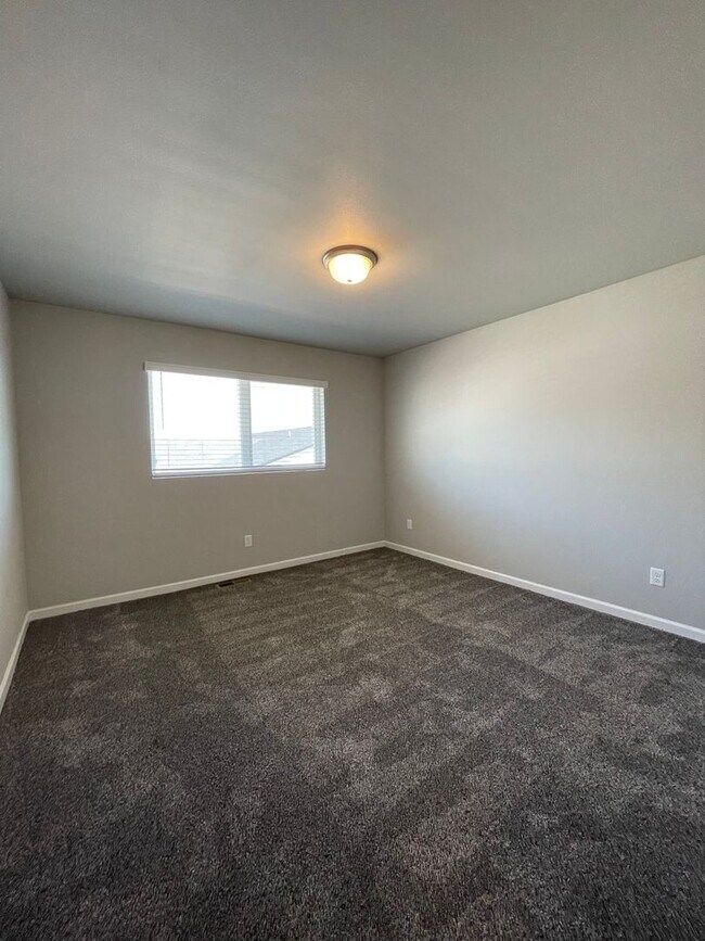 Foto del edificio - Luxury Twin Home Living in South Bismarck ...