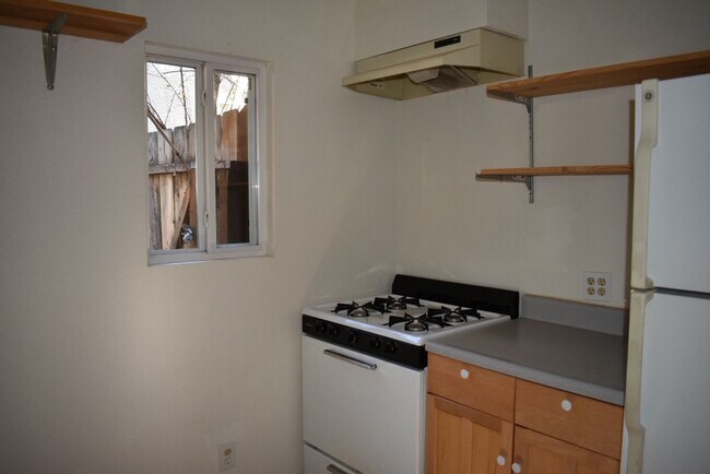 Building Photo - 5280 Capistrano Ave
