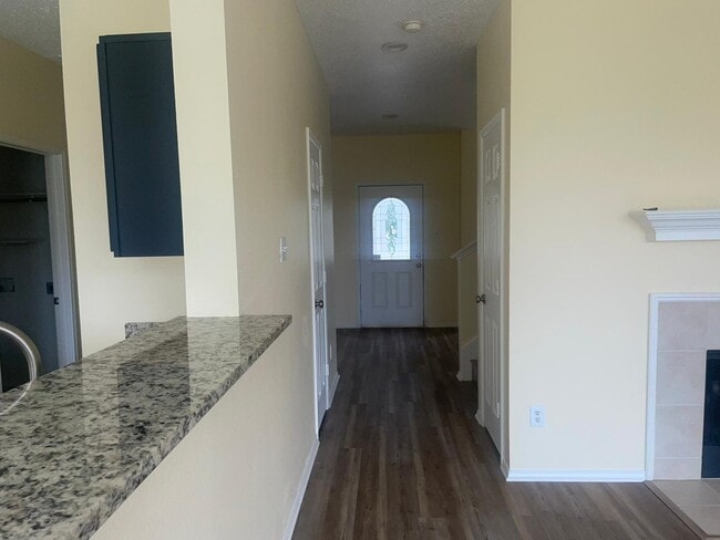 Building Photo - 2108 Northridge Dr