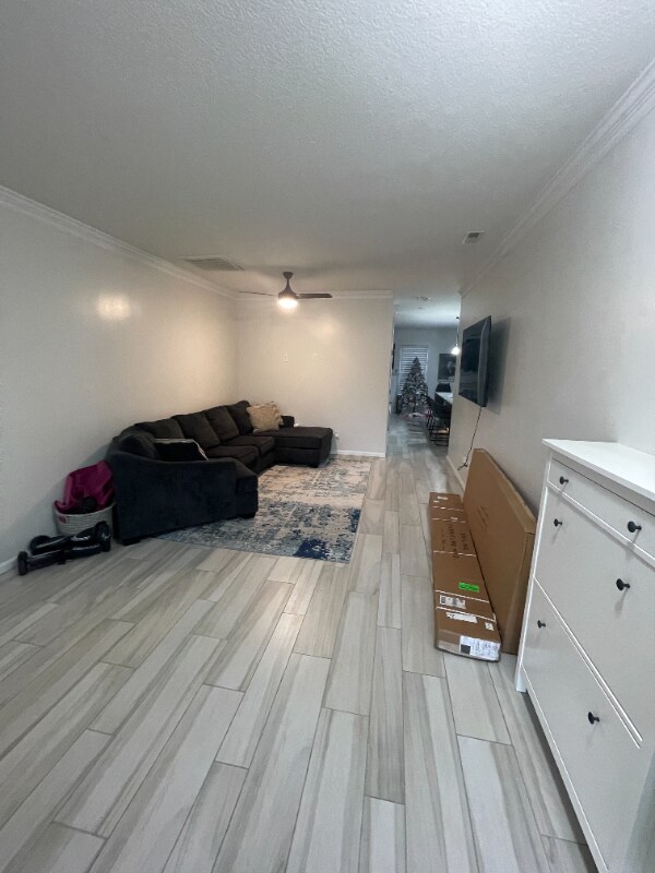 Foto del edificio - 7007 Darby Ct