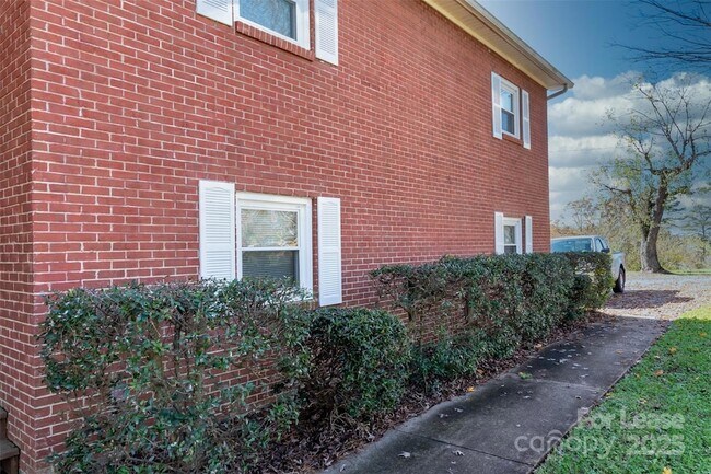 Foto del edificio - 1237 15th Ave NW