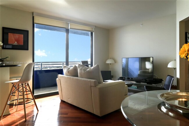 Foto del edificio - 1330 West Ave