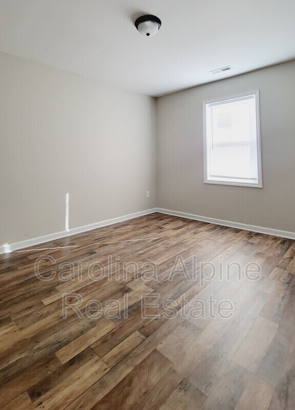 611 S Mountain St, Cherryville, NC 28021 House Rental in Cherryville