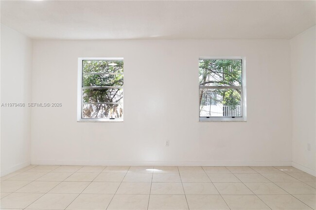 Foto del edificio - 1525 NW 19th Terrace
