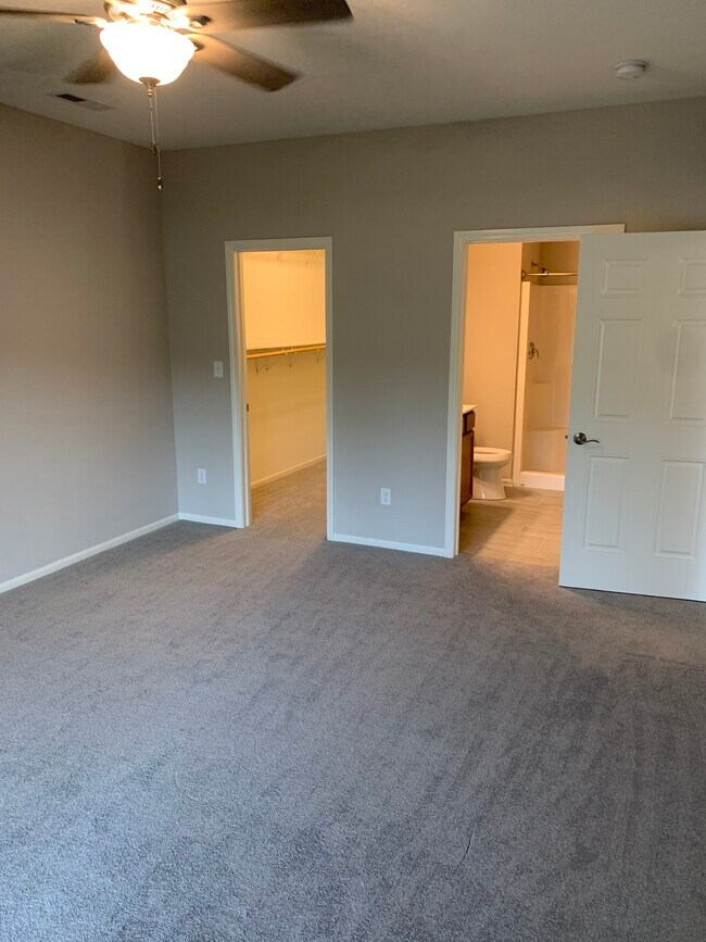 435 Hillary Cir Unit A, Johnson Creek, WI 53038 Condo for Rent in