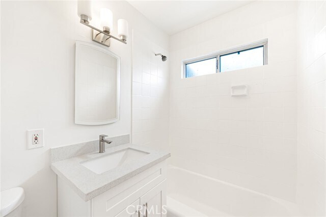 Foto del edificio - 13810 Oxnard St