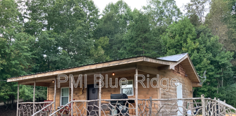 Foto principal - 144 Bill Owens Rd