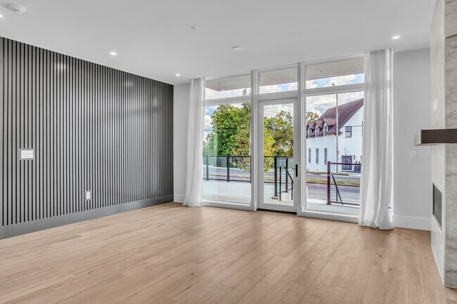 Foto del edificio - 321 31st Ave N