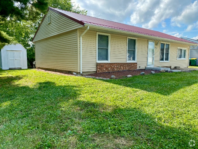Building Photo - 1594 E Mason Dixon Dr