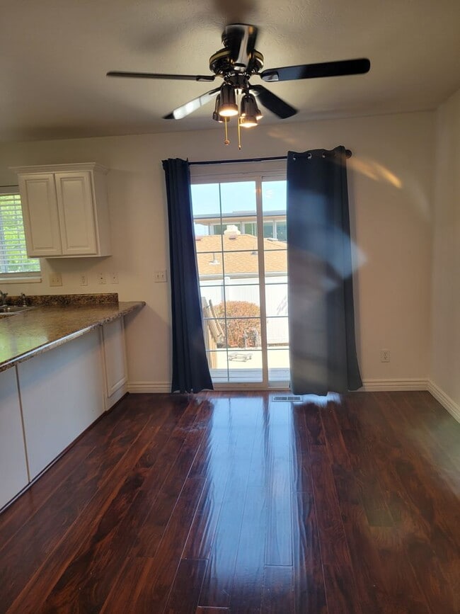 Building Photo - 2013 E 7205 S