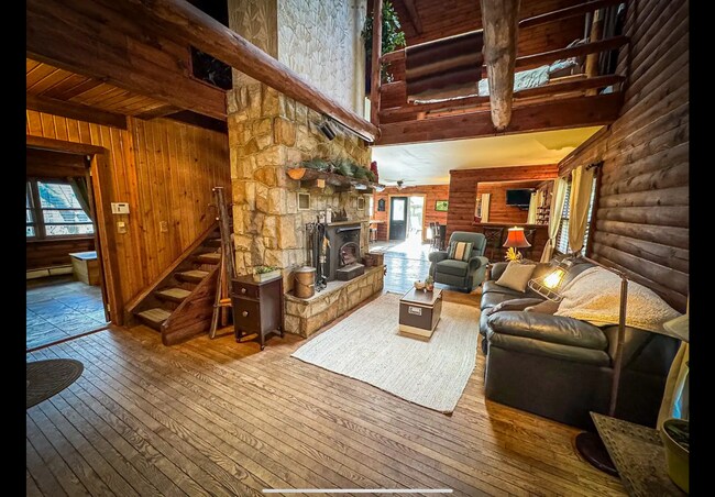 Photo - 27 Ann St House