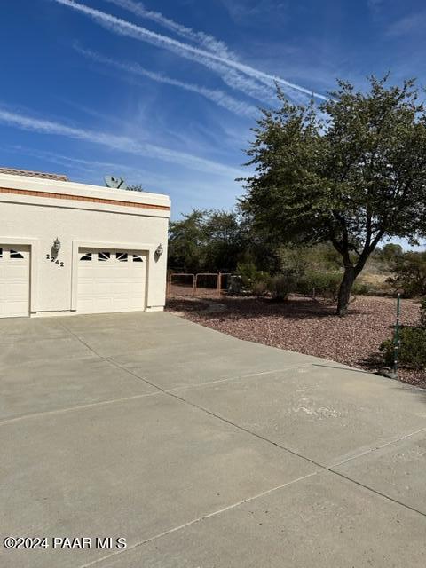 Foto del edificio - 2242 W Charteroak Dr