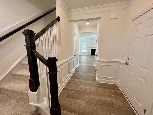 Foto del edificio - 324 Highview Dr