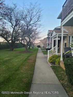 Building Photo - 324 Shore Dr