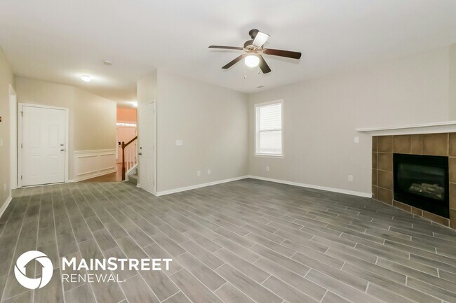 Foto del edificio - 8946 CRESTVIEW Cir
