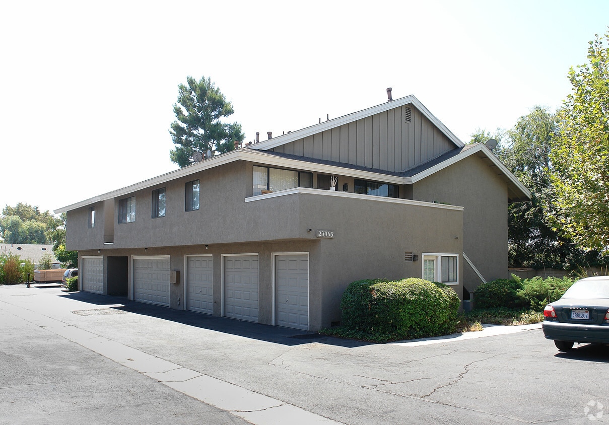 23066 Village Dr, Lake Forest, CA 92630 Apartments in Lake Forest, CA