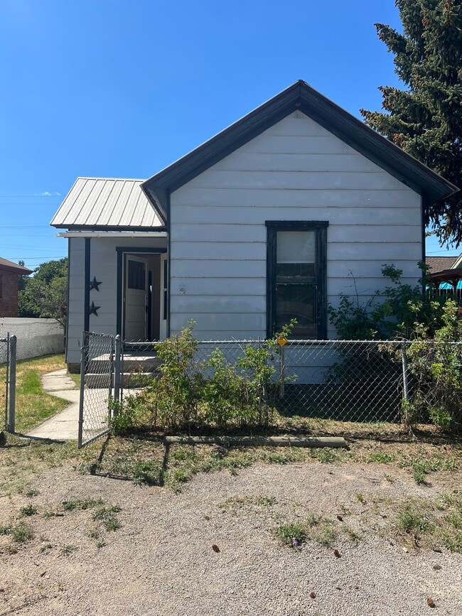 Building Photo - 2211 S Colorado St