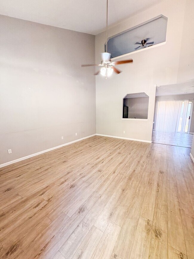 Foto del edificio - 6512 Taree Loop