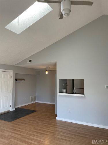 Building Photo - 104 Ravens Crest Dr