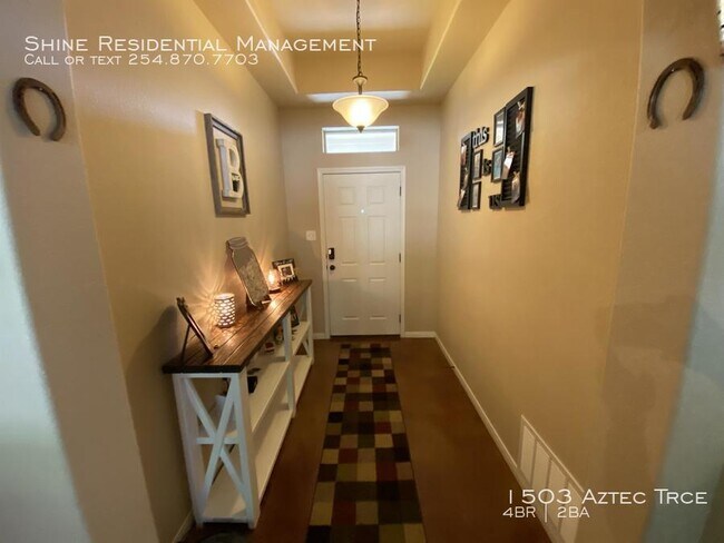 Foto del edificio - 1503 Aztec Trce