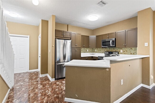 Foto del edificio - 8820 S Isles Cir