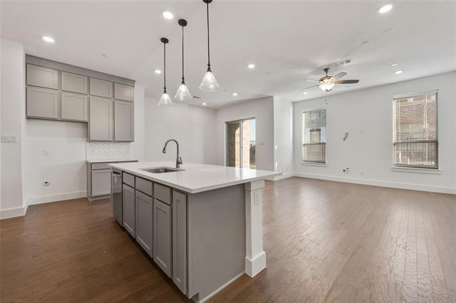 Building Photo - 1059 Maverick Dr