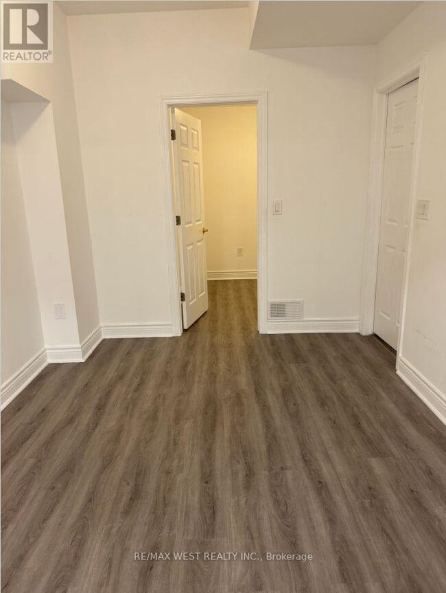 Building Photo - 1805 Emberton Way