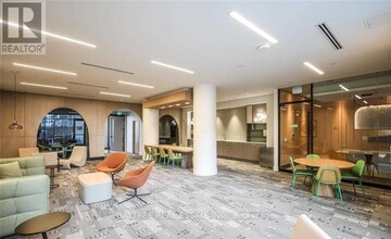 Building Photo - 130 River St