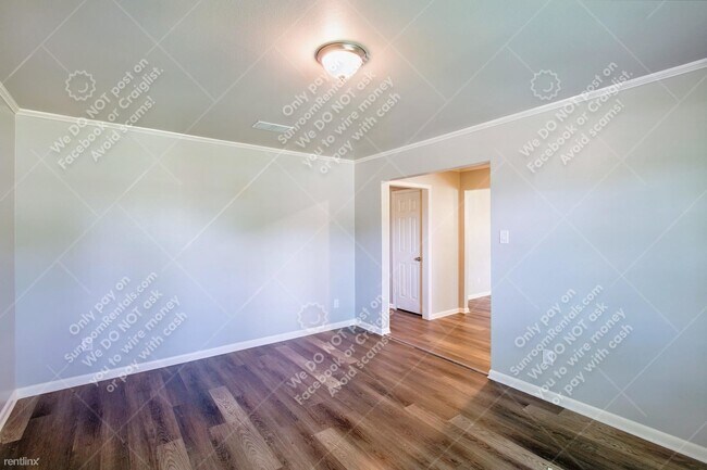 Foto del edificio - 3 br, 2 bath House - 947 W Mierianne St