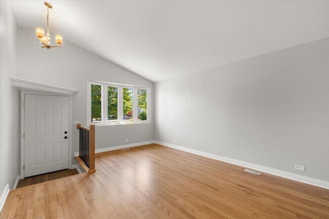 Foto del edificio - 1702 N Drury Ln