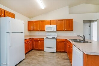 Building Photo - 1336 Japan St